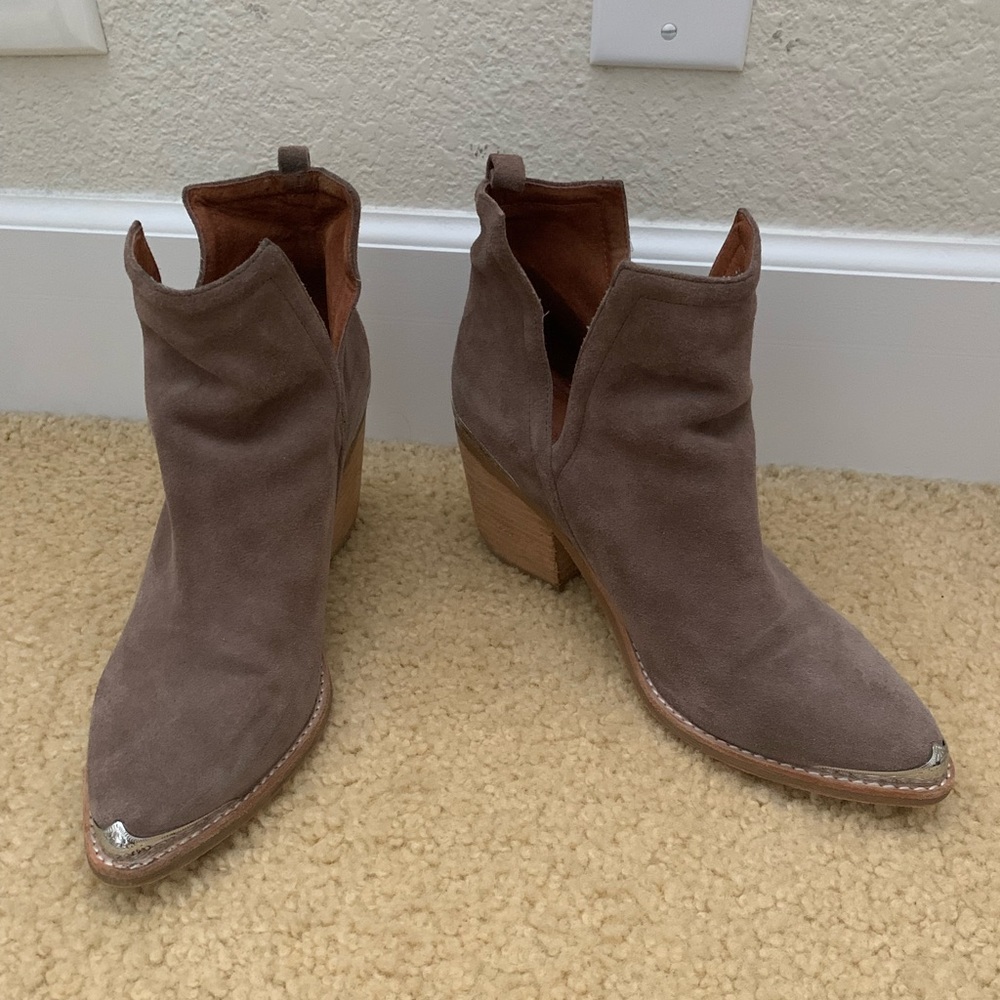 Jeffrey Campbell Cromwell cut out booties